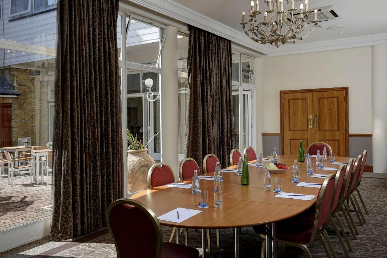 Best Western Ship Hotel Weybridge Bagian luar foto