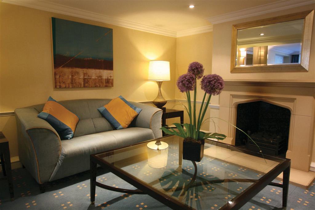 Best Western Ship Hotel Weybridge Ruang foto